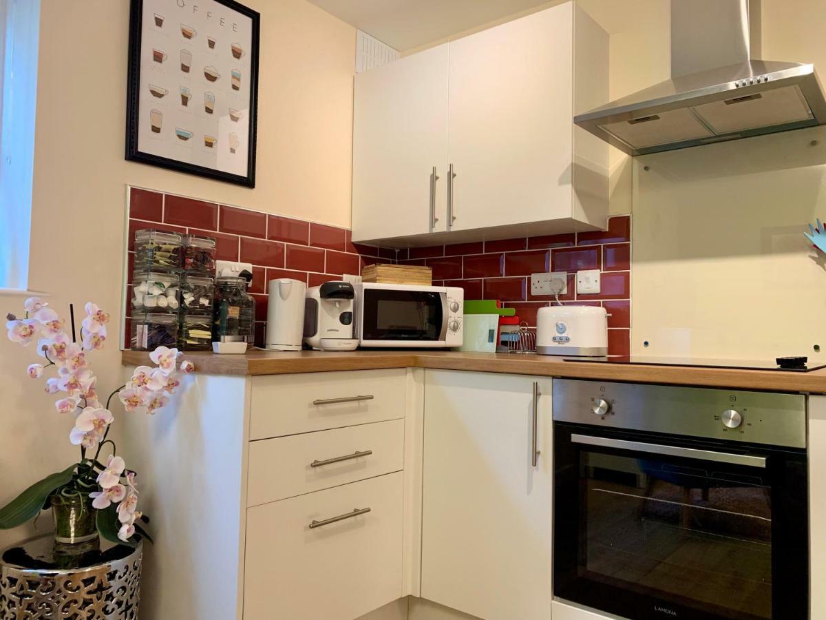 Pristine In The Centre Of Apartment *